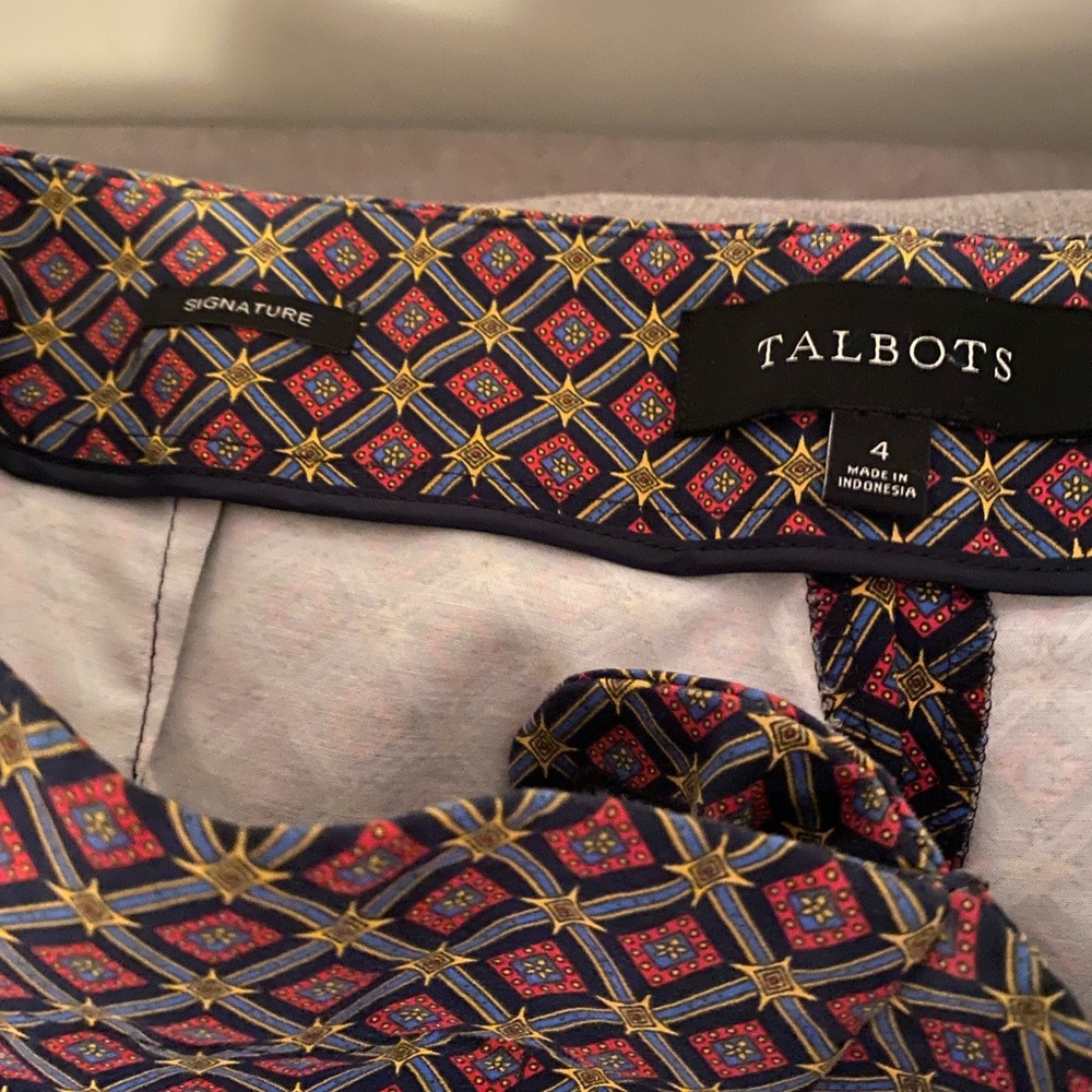 Talbot’s Signature Ladies Slacks, 98% Cotton, Size: 4 - Picture 2 of 3